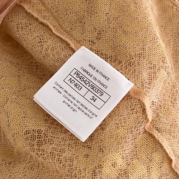 Chanel F/W 2020 Metiers D'Art Shimmery Gold Beige Lace Top Skirt 20A Suit - Picture 15 of 17